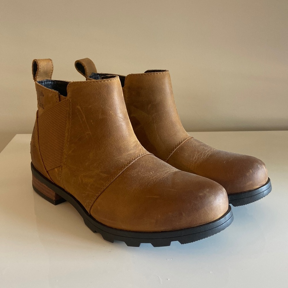 Sorel bootie size 6 women’s